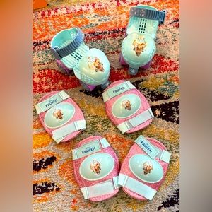 Disneys Frozen Girls Roller Skates and Pads